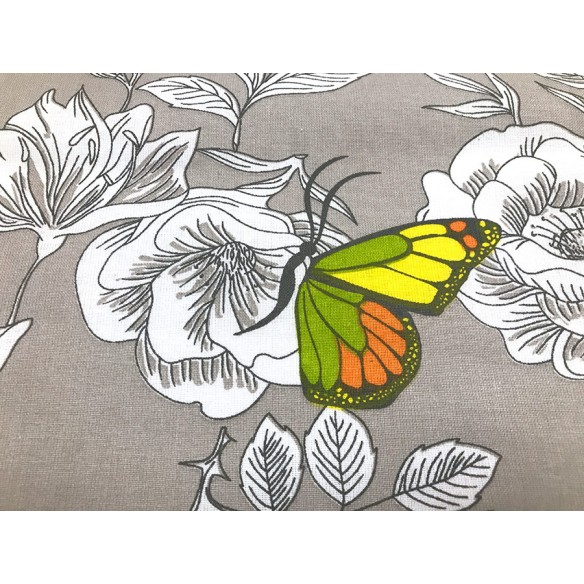 Tissu en coton - Papillons dans un jardin sur gris