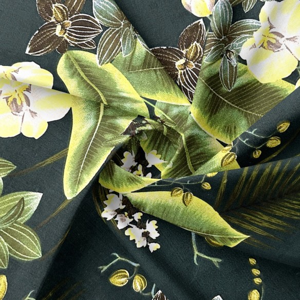 Tissu Coton - Fleurs et palmiers verts