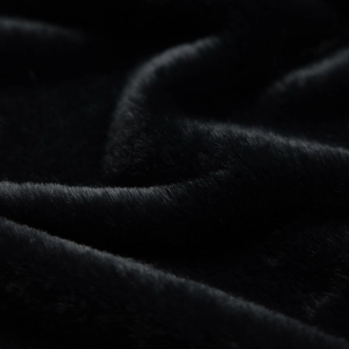 Tissu en fourrure de lapin tricotée - noir