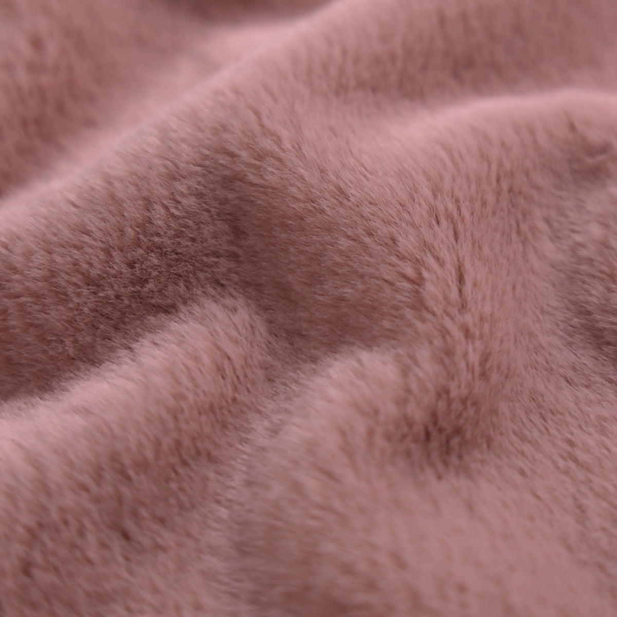 Tissu fausse fourrure tricotée douce CORTO - rose poudré