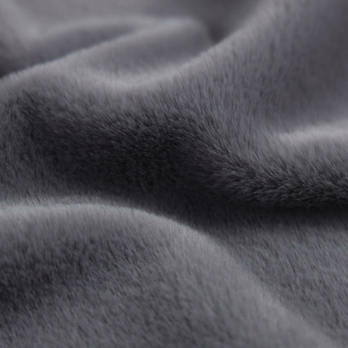 Tissu fausse fourrure tricotée douce CORTO - gris