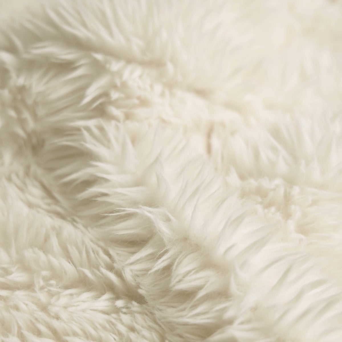 Tissu tricoté shaggy - Gris cendré clair